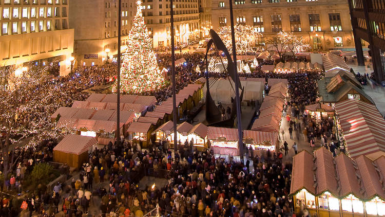 yellowcabchi's tweet photo. #Christkindlmarket all #month &amp; #December! Get there w/ us! Call 3128294222 for #ride! https://t.co/SBpvlSb01P https://t.co/CsbDK4UWkR