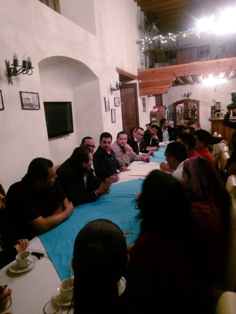 IRHDurango's tweet photo. Con las propuestas de los locutores construimos la plataforma electoral 2016. ¡Diálogos por el Durango que queremos! https://t.co/WNbxwKQdsx
