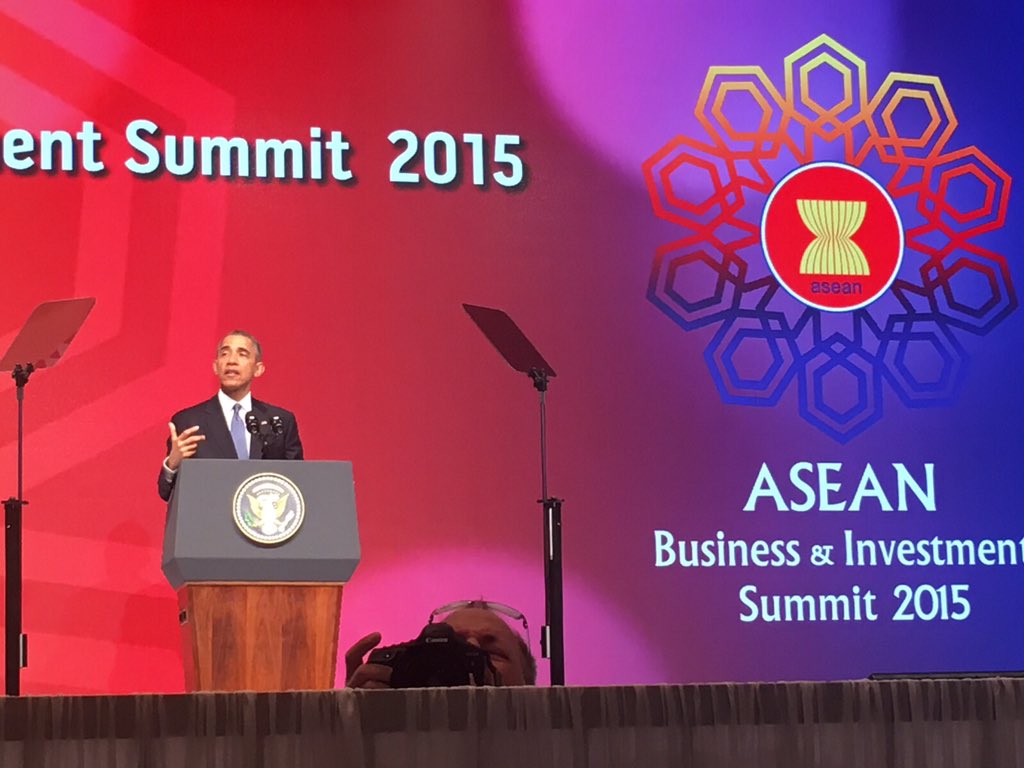 ami_moris's tweet photo. #ObamaInKL : #TPP not just about trade. 12 member nations now agree to corruption-stemming strategies. #beAsean https://t.co/pPmlSMxx7g