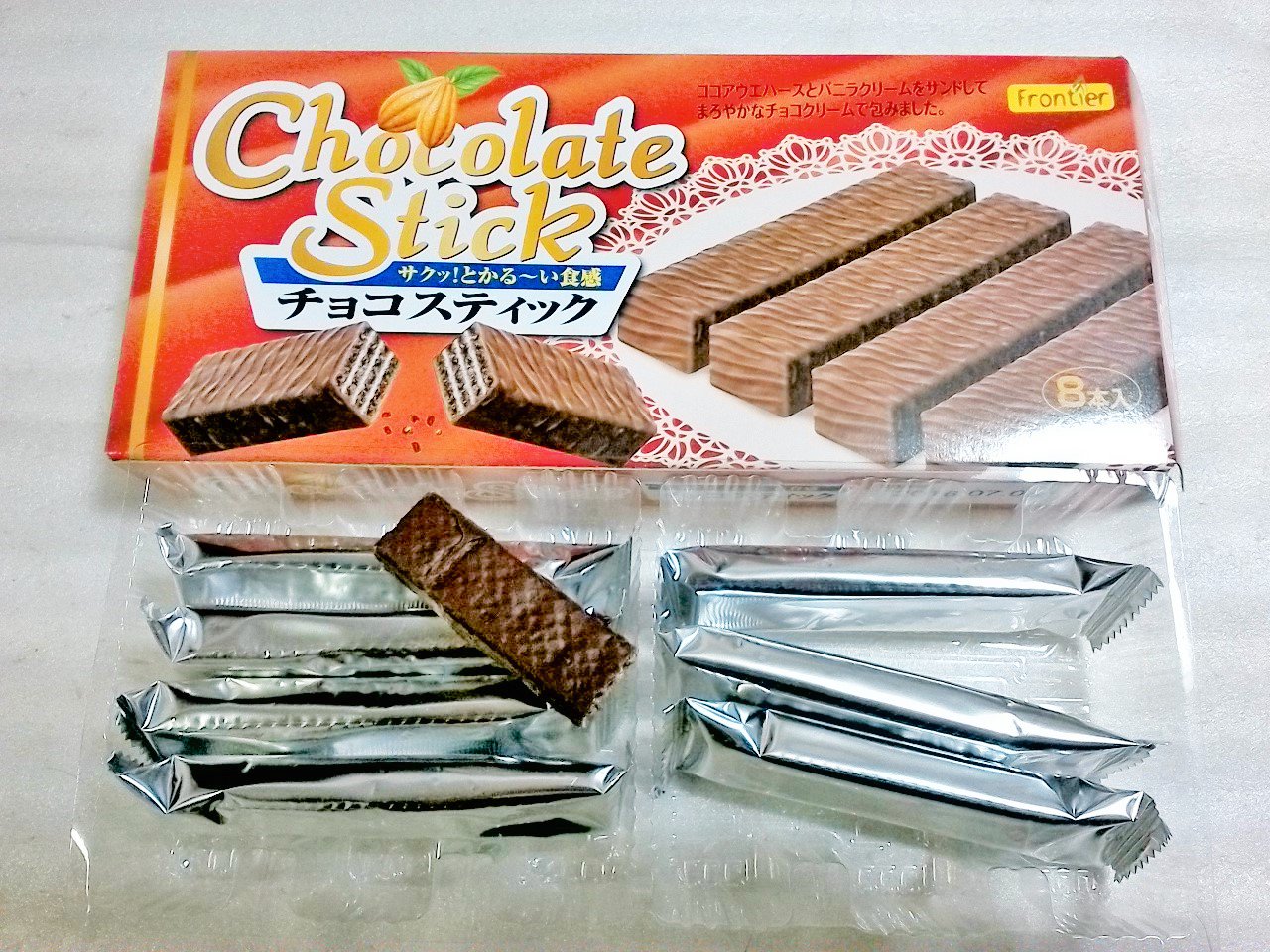 もっちん チョコスティック ココアウエハースとバニラクリームをサンドしてまろやかなチョコクリームで包みました マレーシア 産 エヌエス T Co Cyegwv3ani Twitter