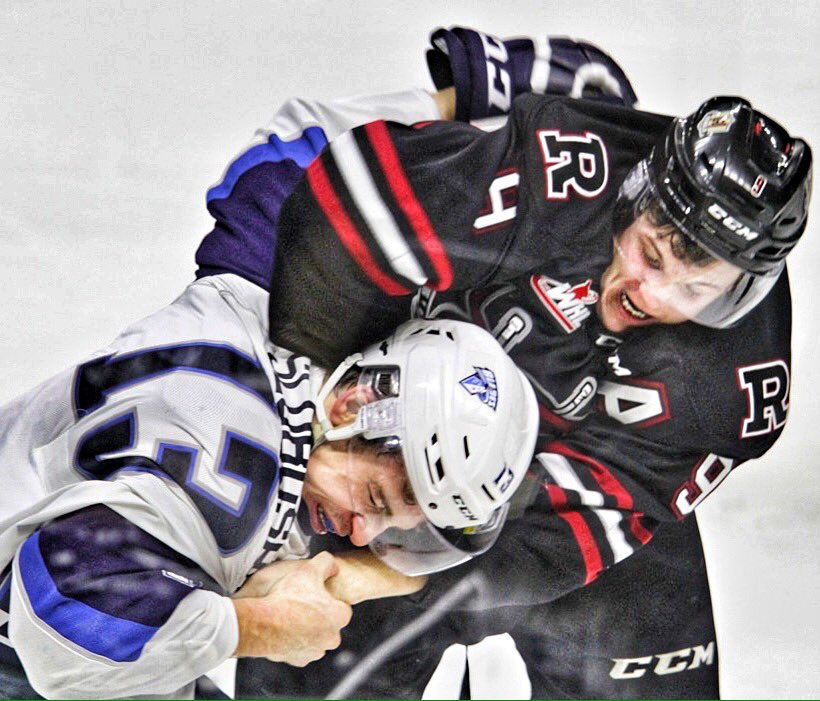 JeffStokoe's tweet photo. @Rebelshockey Conner Bleackley and Saskatoon Blades Wyatt Sloboshan 1st period scrap #whl #whlhockey https://t.co/EG1Rlq8ev2