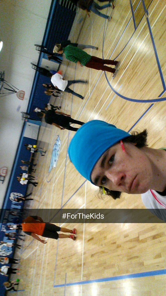 BenLindsay44's tweet photo. Amazing night for an amazing cause. #DM2015 #ForTheKids https://t.co/TVjI6MmKiv