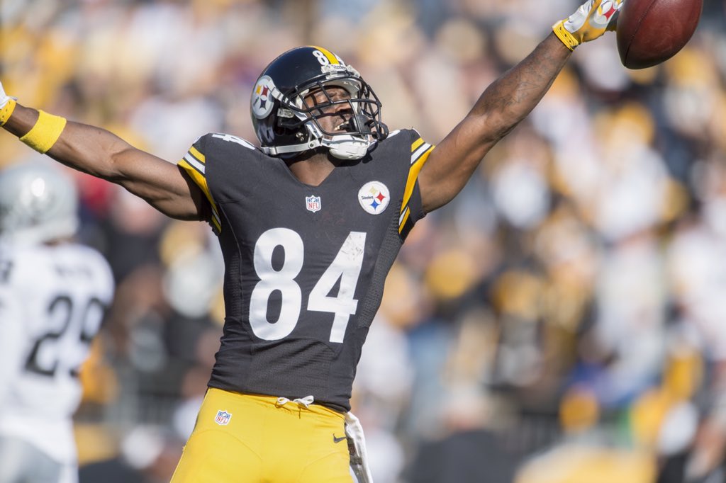 steelers's tweet photo. 2️⃣ AB Rewrites the Record Books (Week 9)

#Top10in10 https://t.co/yhPwXrHjzT