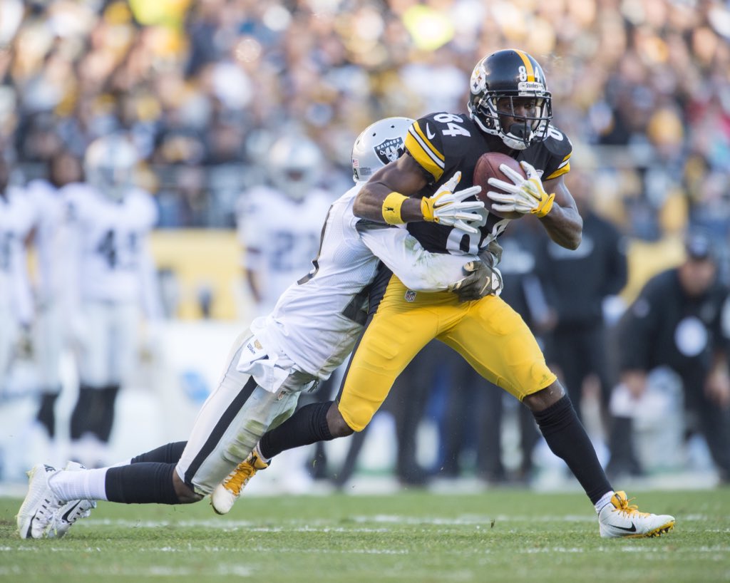 steelers's tweet photo. 2️⃣ AB Rewrites the Record Books (Week 9)

#Top10in10 https://t.co/yhPwXrHjzT