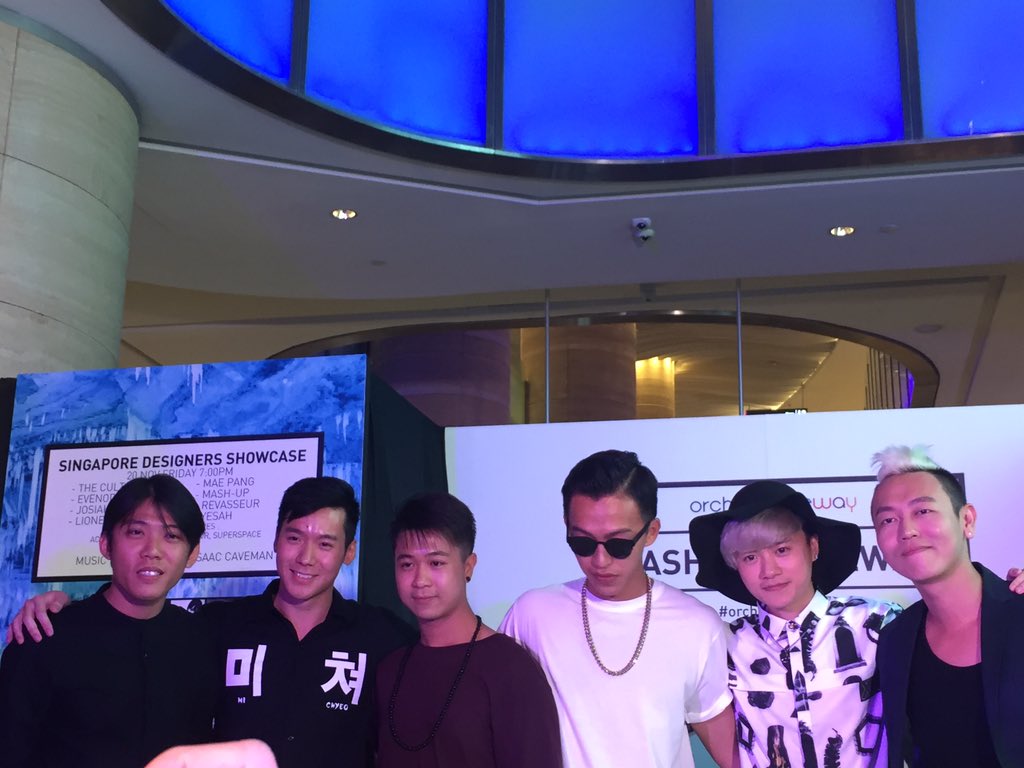 fantestics's tweet photo. Boys "stay with us" concert this evening! Who's excited!???! https://t.co/z2vHkJA9vK