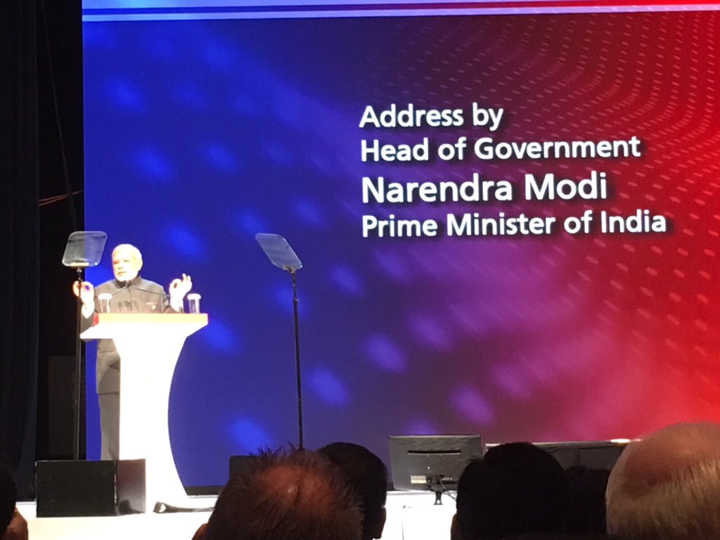 ami_moris's tweet photo. #modi @ #ASEANSummit2015. The ASEAN miracle: it's about the spirit and not size of the population. #beAsean https://t.co/0W0t6aMiNT
