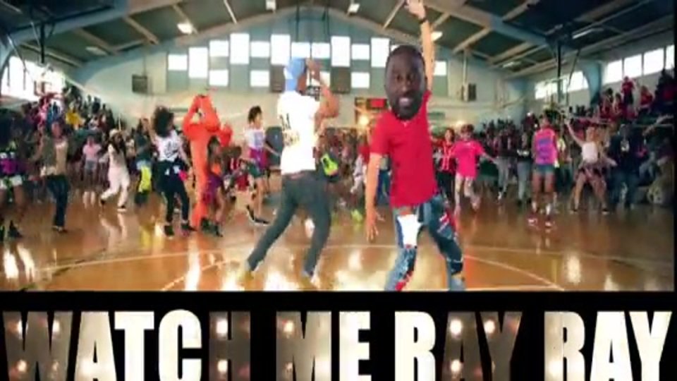 dallasmavs's tweet photo. Debuted earlier at tonights game... 🎶Watch me whip, watch me RayRay! 🎶

🎥: https://t.co/rUj502b85k https://t.co/xUEn3vBDU8