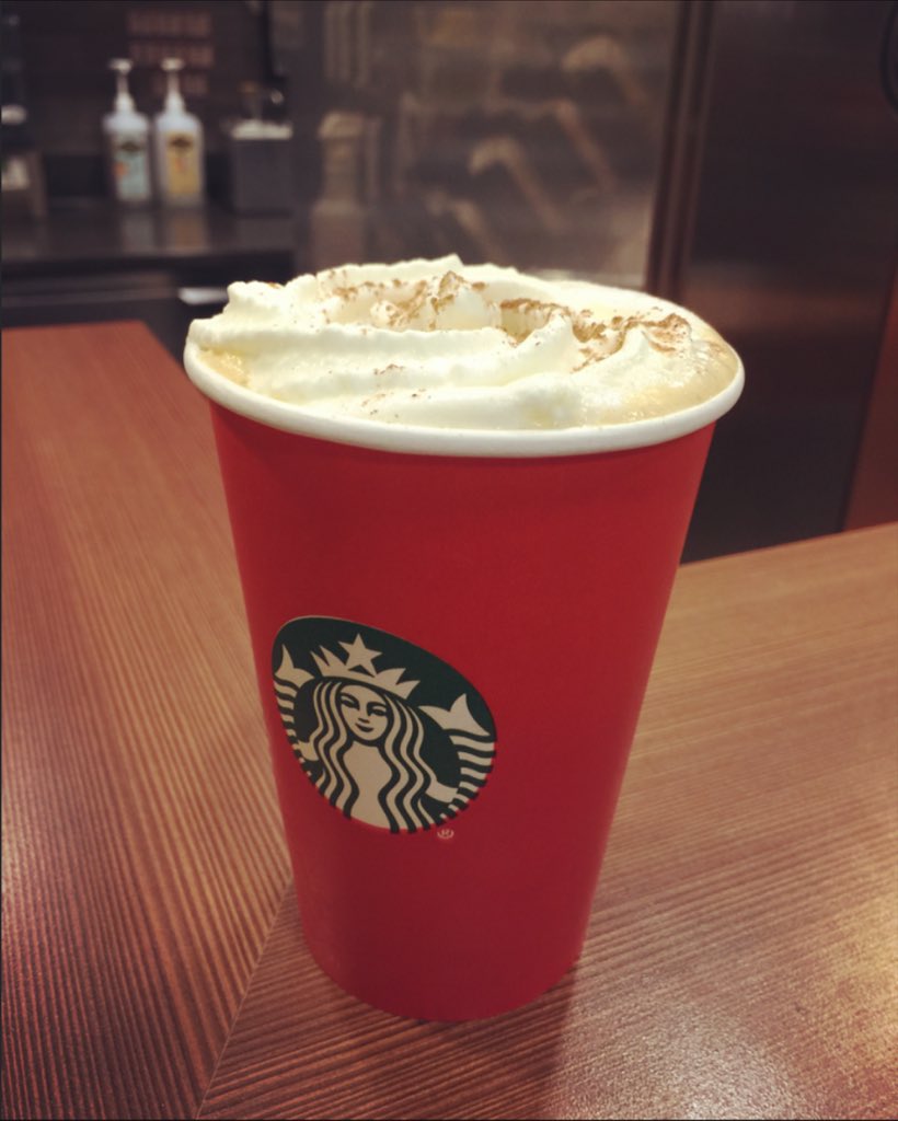 2EntendreBlog's tweet image. me: *takes pic of coffee in store*
girl: *staring*
me: DONT JUDGE ME
@Starbucks  #awkwardStarbucksMoments