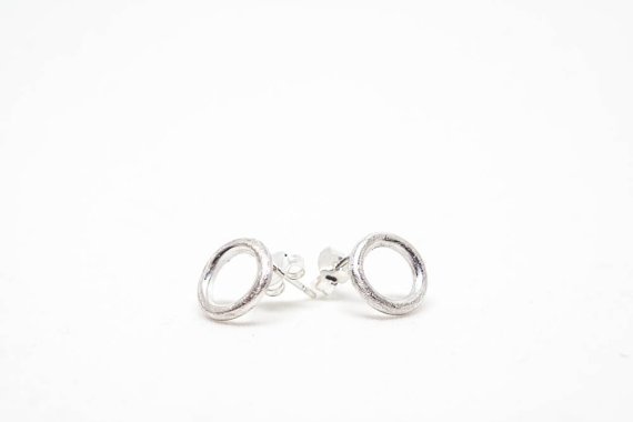 v2designworks tweet media