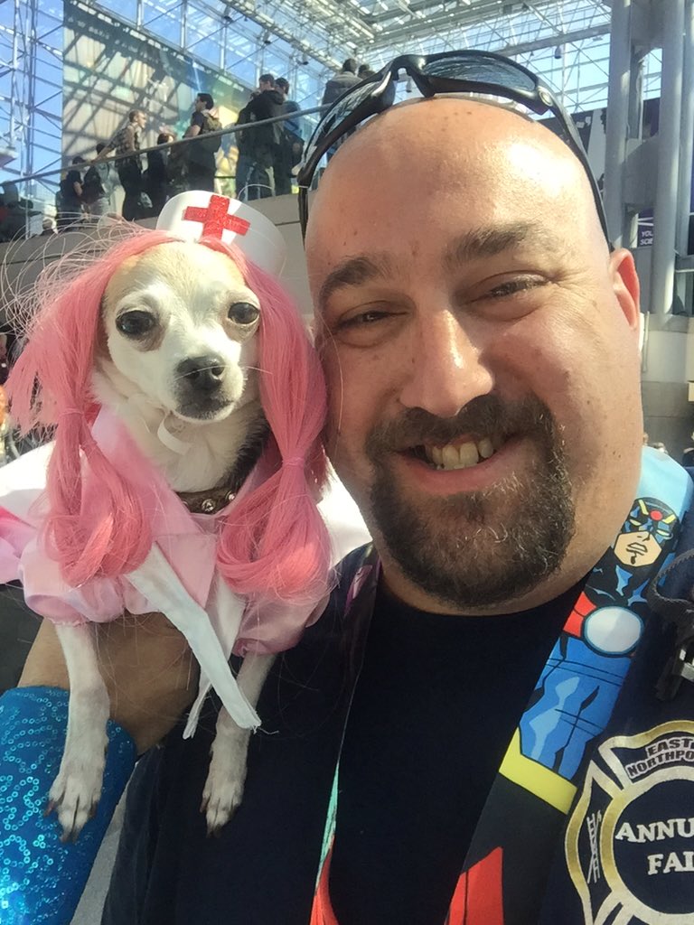 NurseMike911's tweet image. Nurse Mike is a Champion for ALL nurses no matter how big or small. Vote now! #nursesearch fb.me/74Jyvix0F