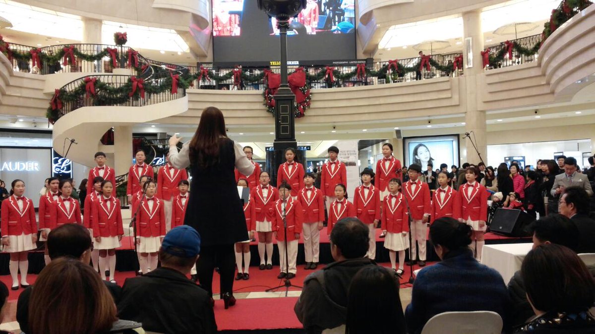 🎵무궁화~ 무궁화~ 우리나라 꽃🎶

#성남시 소아청소년 정신건강증진센터의
틔움어린이합창단이 
제2회 분당사랑 한마음 합창대회에
참가하였습니다.

아름다운 노래가 사람들의 귓가에 쏙쏙 
아름다운 마음도 쏘옥~