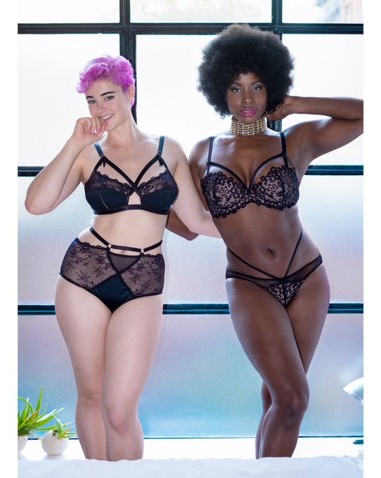 Ffm sissy ebony lingerie