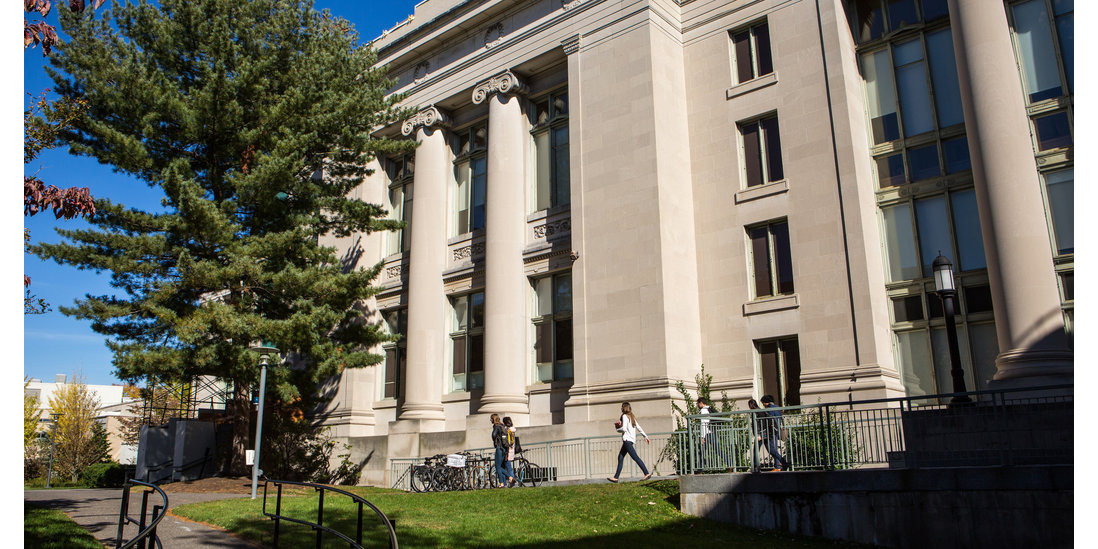 CollegeStore tweet picture