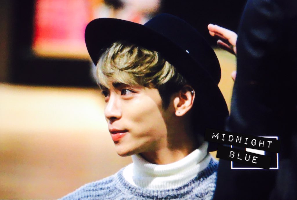 아이돌같이 생겼다는 소설작가의 팬사인회ㅋㅋㅋㅋㅋㅋㅋㅋㅋㅋ.jpg | 인스티즈