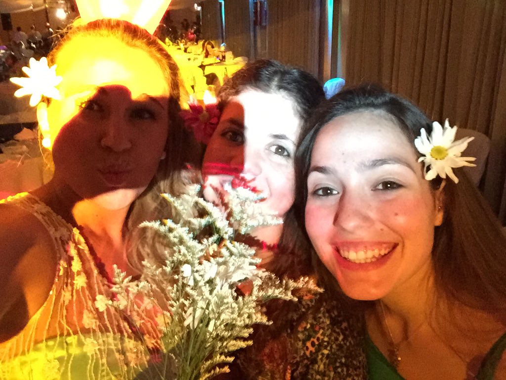 martiicolombo's tweet photo. #ComuFest https://t.co/rIZbWoVTix