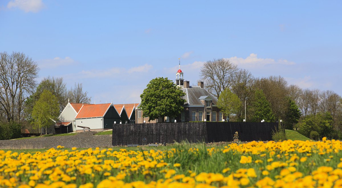 Waarom <a href="/SchoklandUNESCO/">Werelderfgoed Schokland</a> in 1995 als eerste in Nederland de status #Werelderfgoed kreeg: ow.ly/USlBk