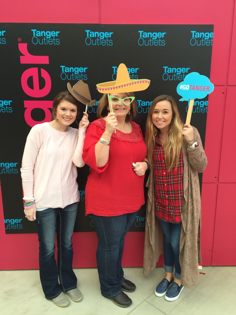 sydneykatelock's tweet photo. #GoTanger https://t.co/qdVGpB7o1b