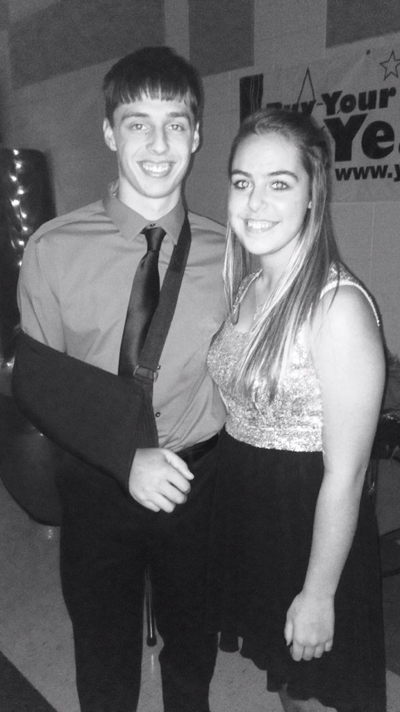 morrisk_k's tweet photo. It's a ❤️stopping moment when you suddenly realize your kids grew up! #WinterFormal2015 #TimeFlies @mrslebronjames_ https://t.co/0v0oobqSGa