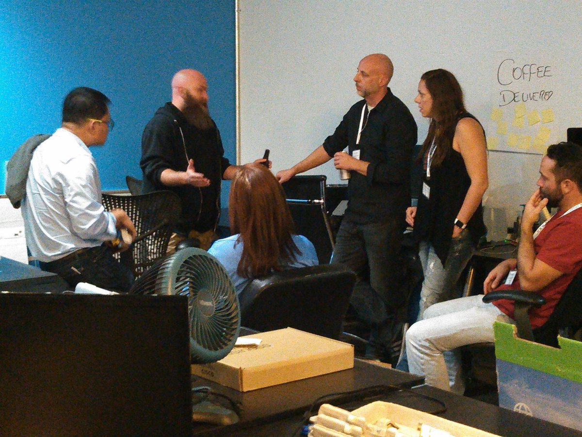swchandlerAZ's tweet photo. Teams are forming & working into the night @GPChandler #swchd #StartupWeekend https://t.co/w7o2CvrNKW