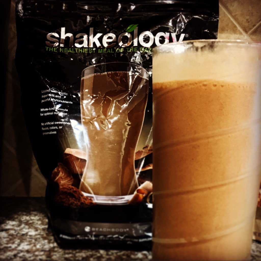 Sam_New14's tweet photo. Chocolate Shakeology = my new favorite! Go to https://t.co/xaIhTItHNJ and change your lifestyle today! https://t.co/g7UACbmeOM