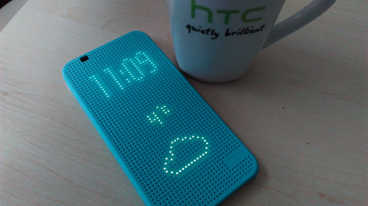 zolty26's tweet photo. Gorąca kawa musi być jak tak chłodno się zrobiło #HTCOneA9 #HTCDotView https://t.co/pGLY8sbt5g