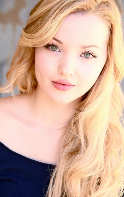 AnaGomez005's tweet photo. Tu sonrisa es la q ilumina mi alma tu llanto es la tormenta que destryue mi corazon @DoveCameron https://t.co/mwNhXzX9wA