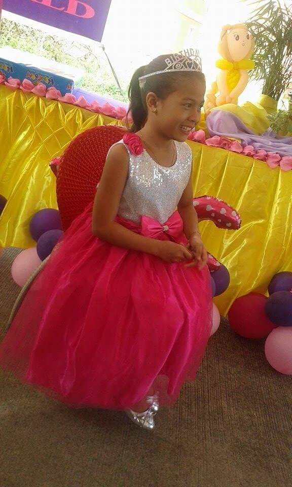 LycaG_United's tweet photo. Princess Lyca😘😘😘 Happy Happy Birthday Lady in pink💖💖💖

Happy Birthday Lyca Gairanod! 

photo (cto) https://t.co/eBLzK5pkpS