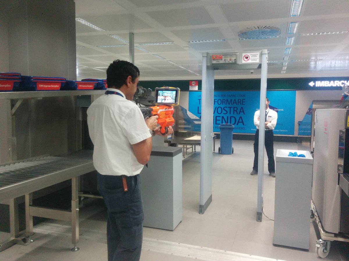 Best way to explain airport security a big gun with wires and LEDs is to let them play with it. #projectTango