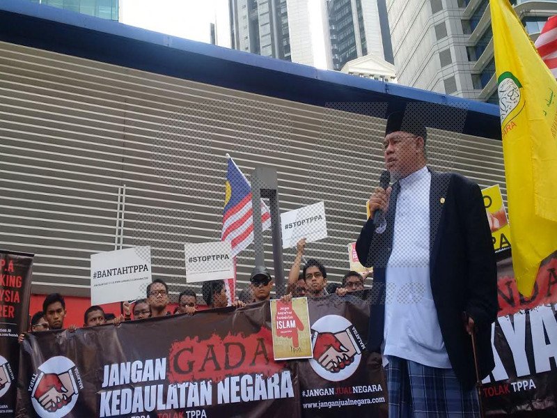 SinarOnline's tweet photo. Kerajaan perlu semak semula perjanjian dengan AS #SHNasional #SHOnline  https://t.co/S8LgLRqPwQ https://t.co/CUnUN6P84n