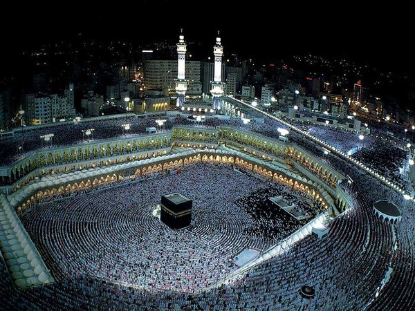 elbreky's tweet photo. مهما كان الكلام جميلاً تظل مكة أجمل لأنها لؤلؤة المستحيل التي عجز كل البحارة عن الإمساك بها ❤️❤️❤️ https://t.co/8N8sij3IiT