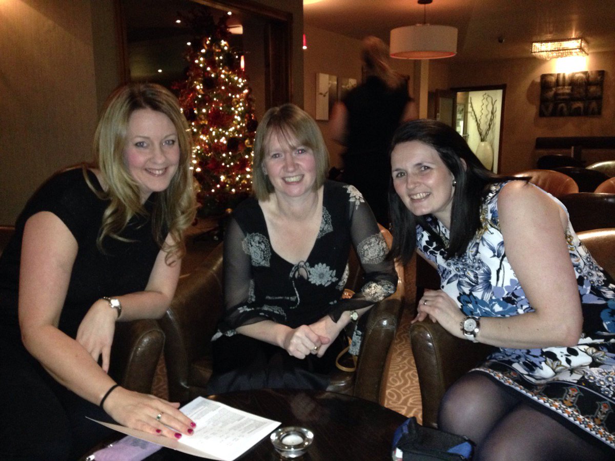 DebbieKing0039's tweet photo. @rumforbreakfast @lisajaynec @nurdle75 
Friends since school... 40 years young! #happybirthdayladies https://t.co/Sdd16GdGie