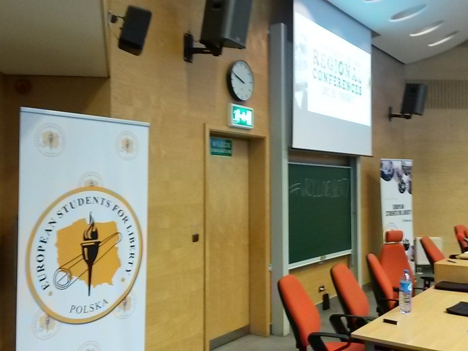 ESFL_Polska's tweet photo. The conference starts in 10 minutes. Can't wait to see you all! #WrocLoveLiberty @ESFLiberty https://t.co/dD8zZ4nIXS