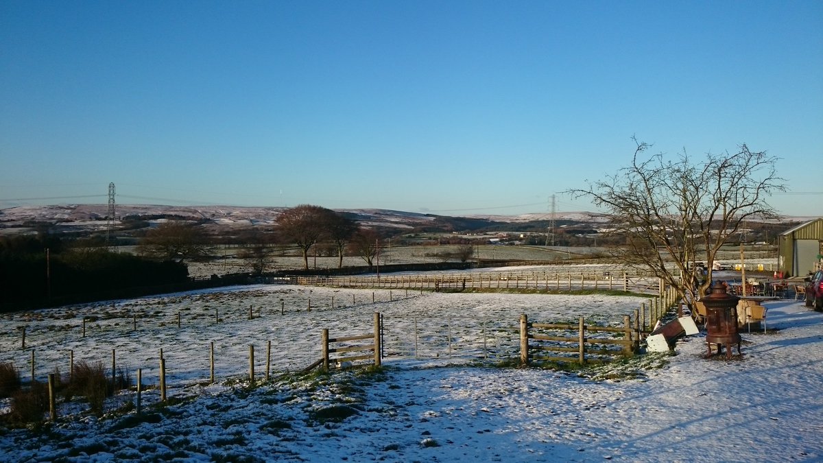 Absolutely beautiful snow scene here this morning <a href="/CeliaFarm/">The Wellbeing Farm</a> #Bolton <a href="/bolton/">bolton</a> #Lancashire