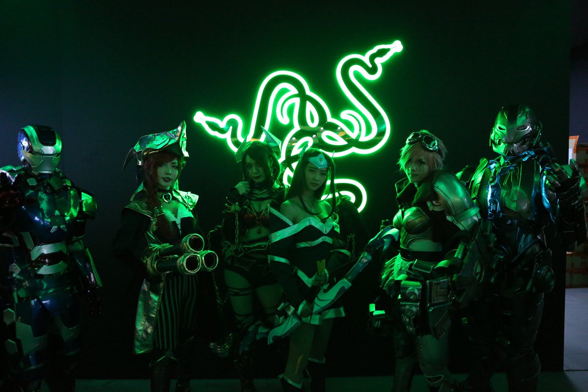 Razer's tweet photo. Awesome day to open a store. If you're in Thailand, swing by our new #RazerStoreTH Bangkok! https://t.co/VwgpzaBAft