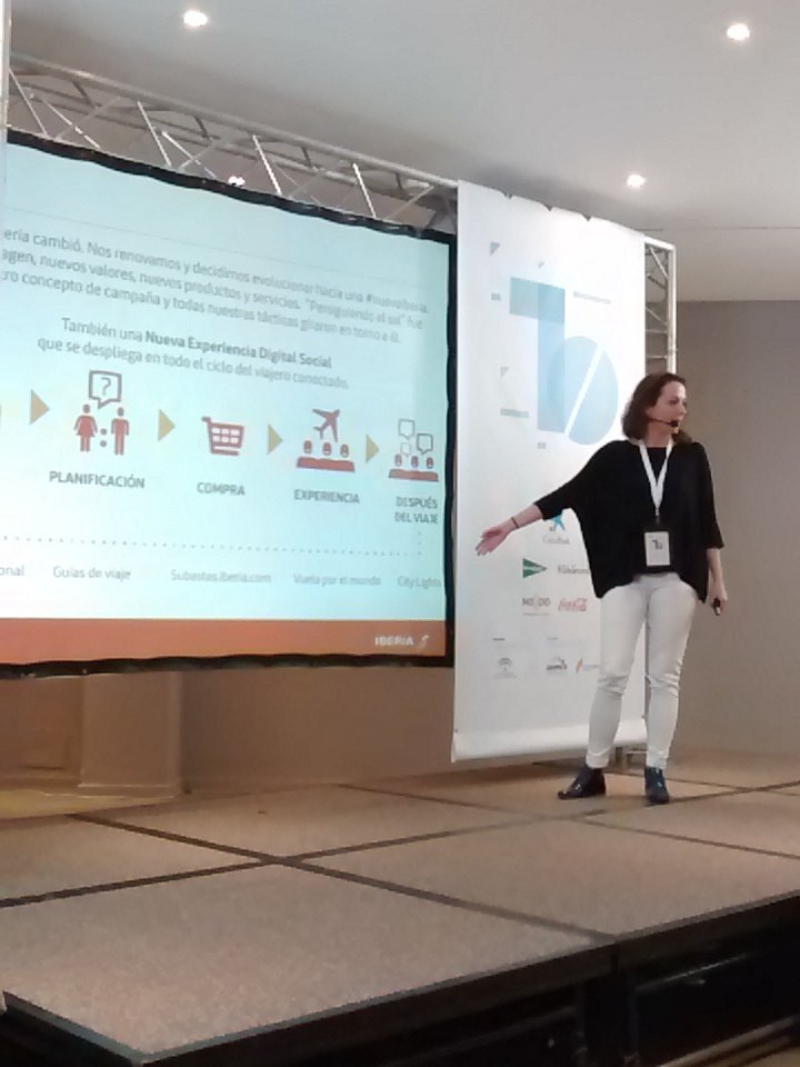 au_mc's tweet image. Empieza la mañana en #azulebe con #virtualflight de #iberia!