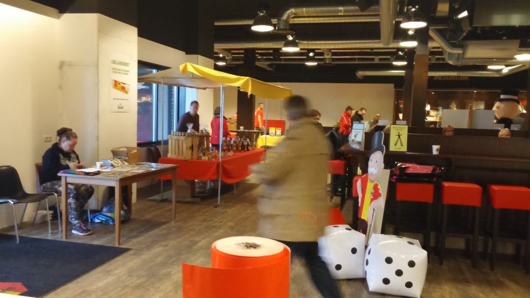 Vandaag minimarkt supportershome 20% korting in de fanshop open tot 16.00 uur.