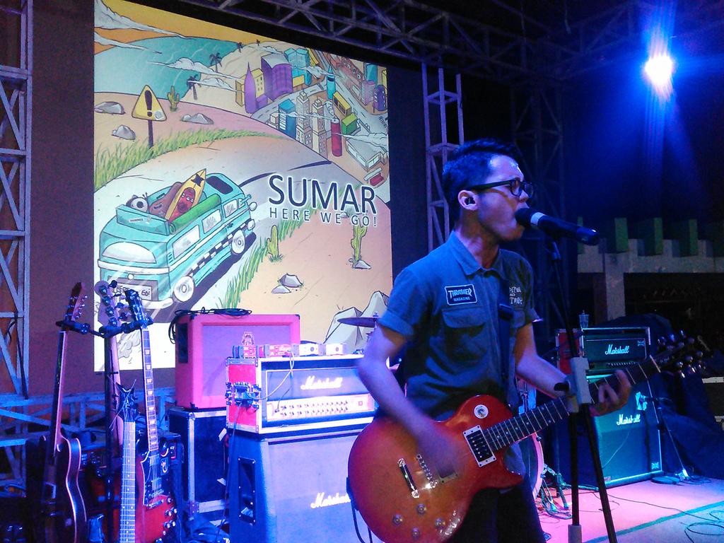 Chicks_Brain's tweet image. Here We Go! @Sumar_plg on the stage now! at @CSFofficial  10th Rockinversary!!!