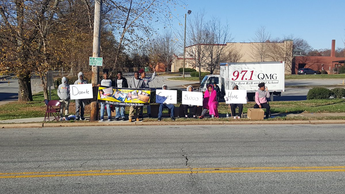 StarPowerMgmt's tweet photo. 👍🏾RT @WQMG971: Come out Donate non-perishable food items at Rankin Elementary, Greensboro!! #CrisisCabinet #Goal5000 https://t.co/Qaadbn860i