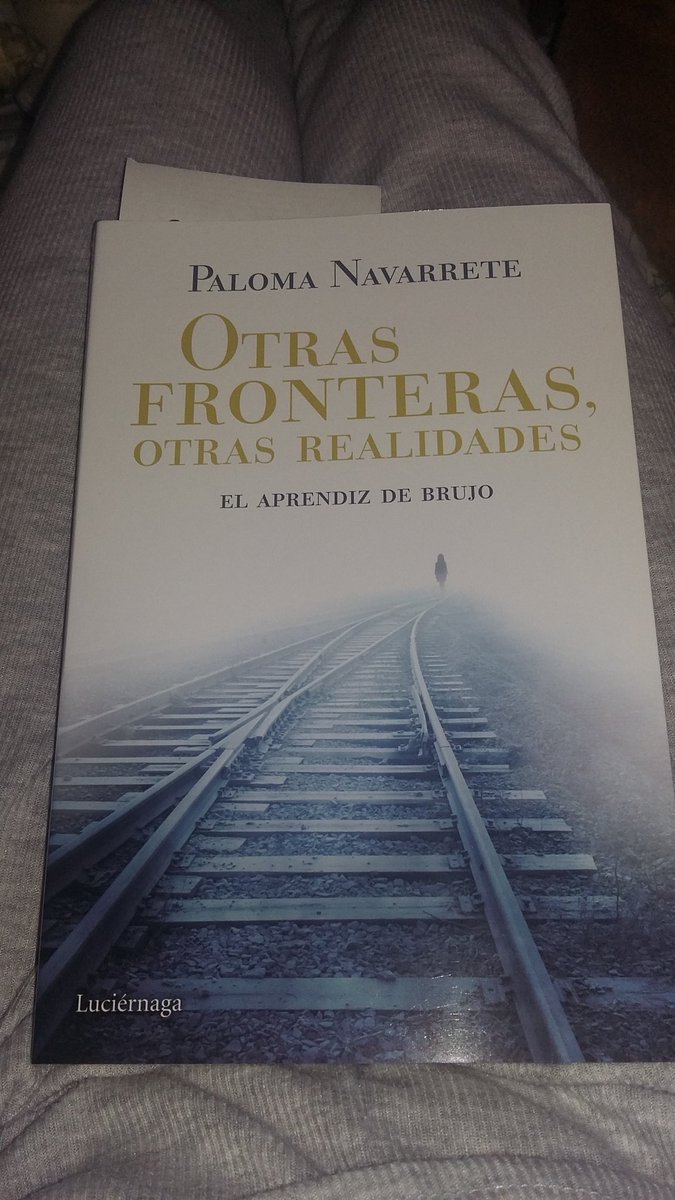 MarinaLabyrinth's tweet photo. Hoy es un buen día para devorar el nuevo libro de @Palom_Navarrete !♡♡♡♡♡♡ https://t.co/EA0L37X43h