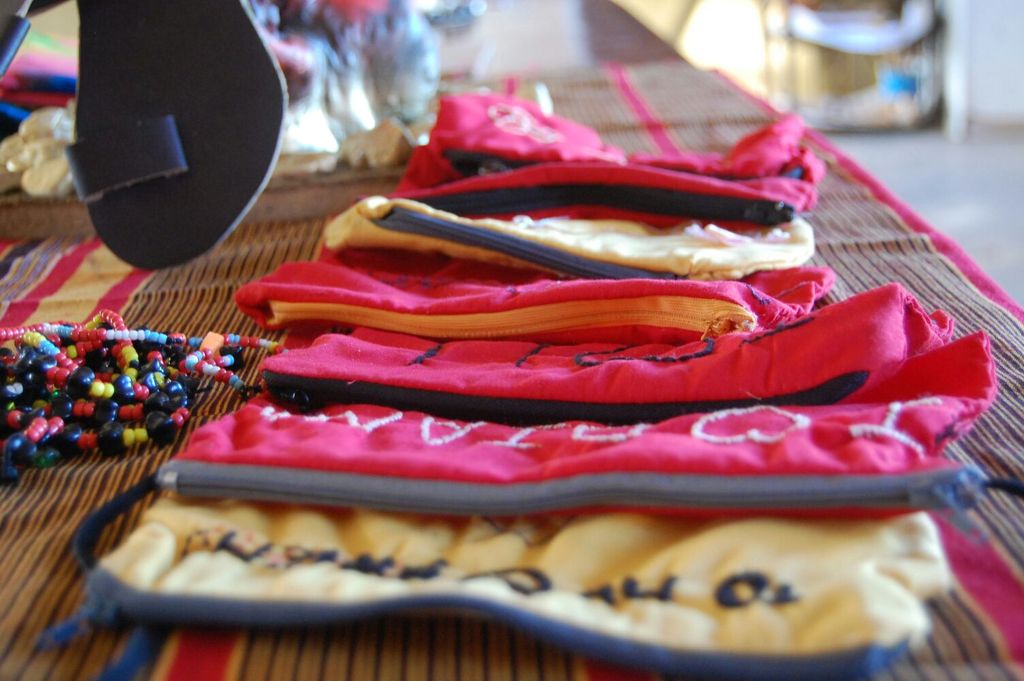 ipfug's tweet photo. Helping children explore their gifted capabilities through handicrafts. #entreprenuership #iprofilefoundation https://t.co/o8VaMYKeYR