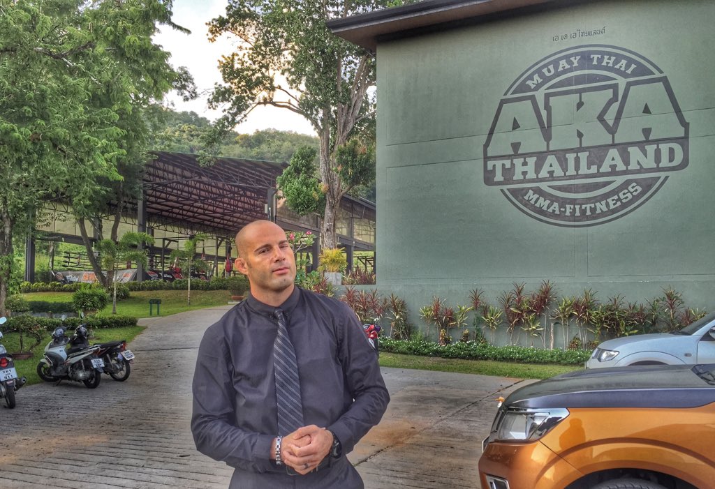 officialswick's tweet photo. What's going on?!?! @AKAThailand Charity Fight Night! Live broadcast maaaaay follow later... https://t.co/cE7gxbxmXT https://t.co/IuWdbNsCIA