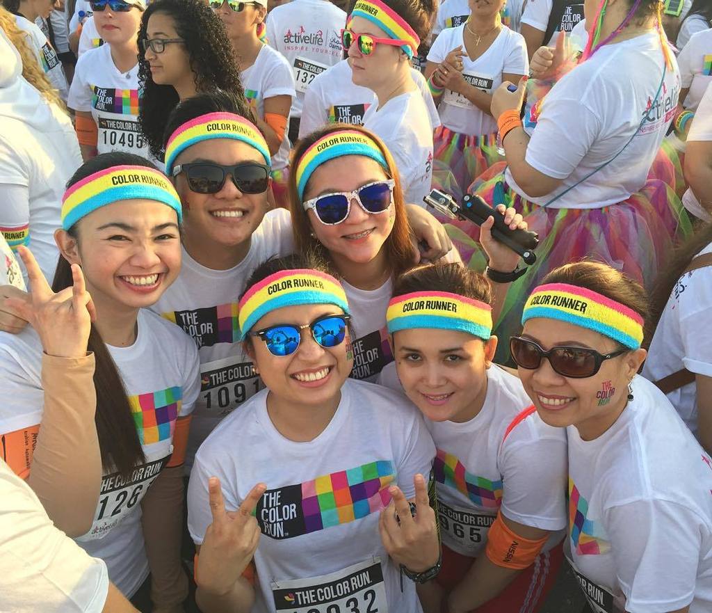 superdinosoar's tweet image. The happiest 5k on the planet! 🤘🏼😝😎 🇦🇪👌🏼 @thecolorrunuae #happiest5k #colorrundubai @macy_… ift.tt/219VnTz