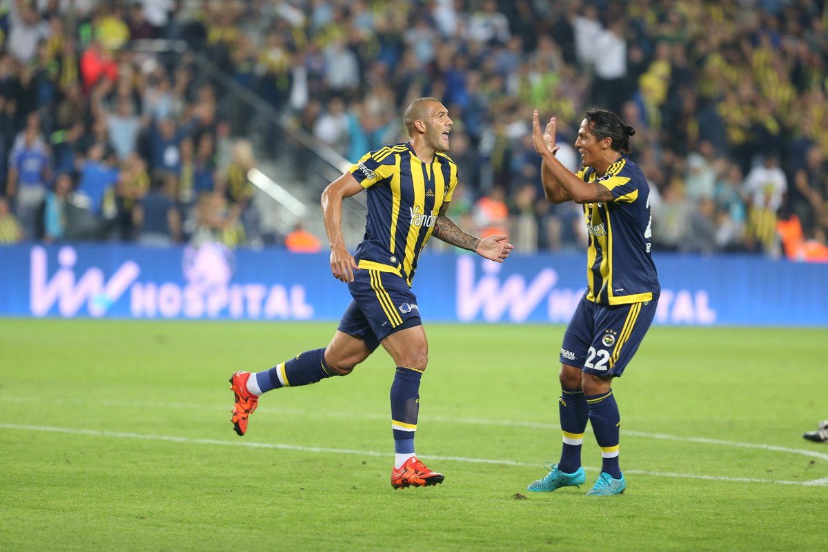 Fenerbahce's tweet photo. Fernandao son 8 resmi maçta 6 gol attı. #RakibimizMersin https://t.co/dlRAIsi3Os