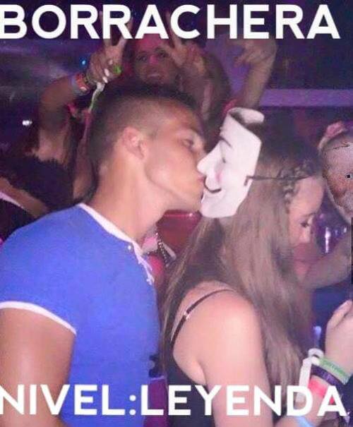 MejoresTwits's tweet photo. Cuando la fiesta se te va de las manos... https://t.co/jaDd6mahmf
