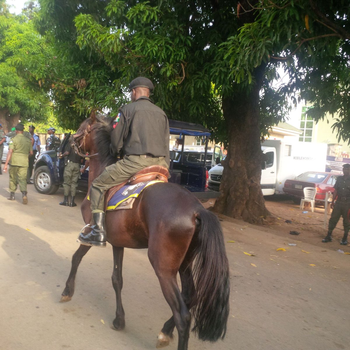 Max1023FM's tweet image. #KogiUpdate: 
In case you missed it, the Military laid siege on Lokoja road, this morning.