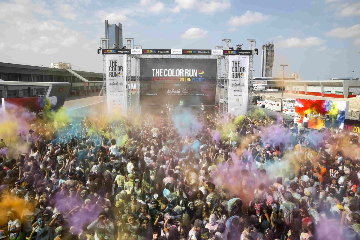 GulfNewsTabloid's tweet image. Were you at the #ColorRunUAE this morning in Dubai? Looks like it was lot of fun @TheColorRunUAE.