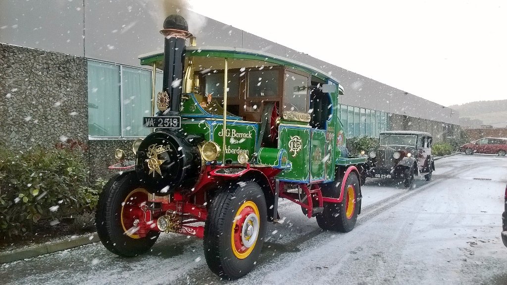 AntCoulls's tweet photo. Snow and steam in Aberdeen #AGMtime https://t.co/JRSd7511XT