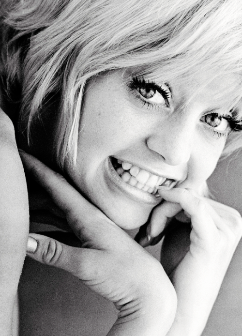 Happy birthday Goldie Hawn! (November 21, 1945) 
