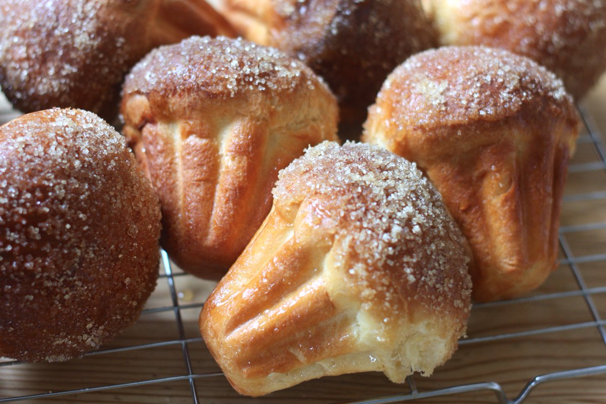 pippabakes's tweet photo. Cosy Saturday baking inspiration. You're welcome. https://t.co/pbzgG7bufT https://t.co/5Y8l8GvRKs