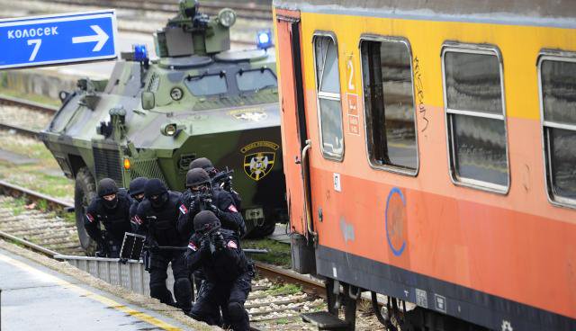 avucic's tweet image. Антитерористичка вежба свих безбедносних служби у #Srbija #Stit2015 #Stit